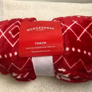 Wondershop at Target Red and White Christmas Holiday Throw Blanket NWT